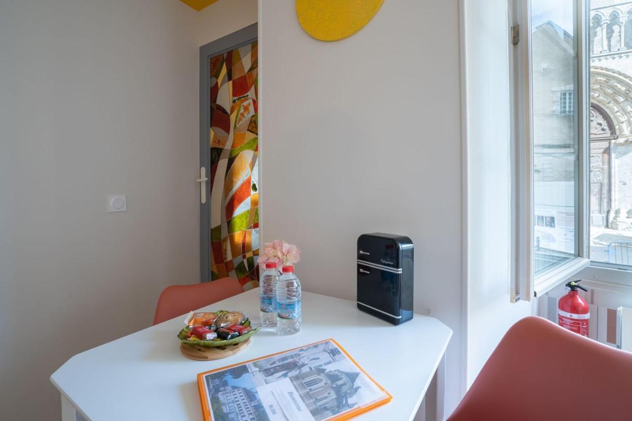 Superlogis Blois-Le Pitaya- Hypercentre Studio- Classe 3Etoiles Экстерьер фото